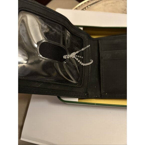 John Deere Men's Wallet Deep Gray W/Logo Passcase Leather Wallet New - Picture 7 of 12